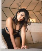 Juhi a 24 years escort service Jalandhar