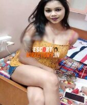 Call Girl Aditi from East Delhi