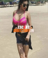 Reena a beautiful sexy escort in mumbai