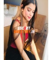 Suchi Gorgeous Passionate escort in Azamgarh